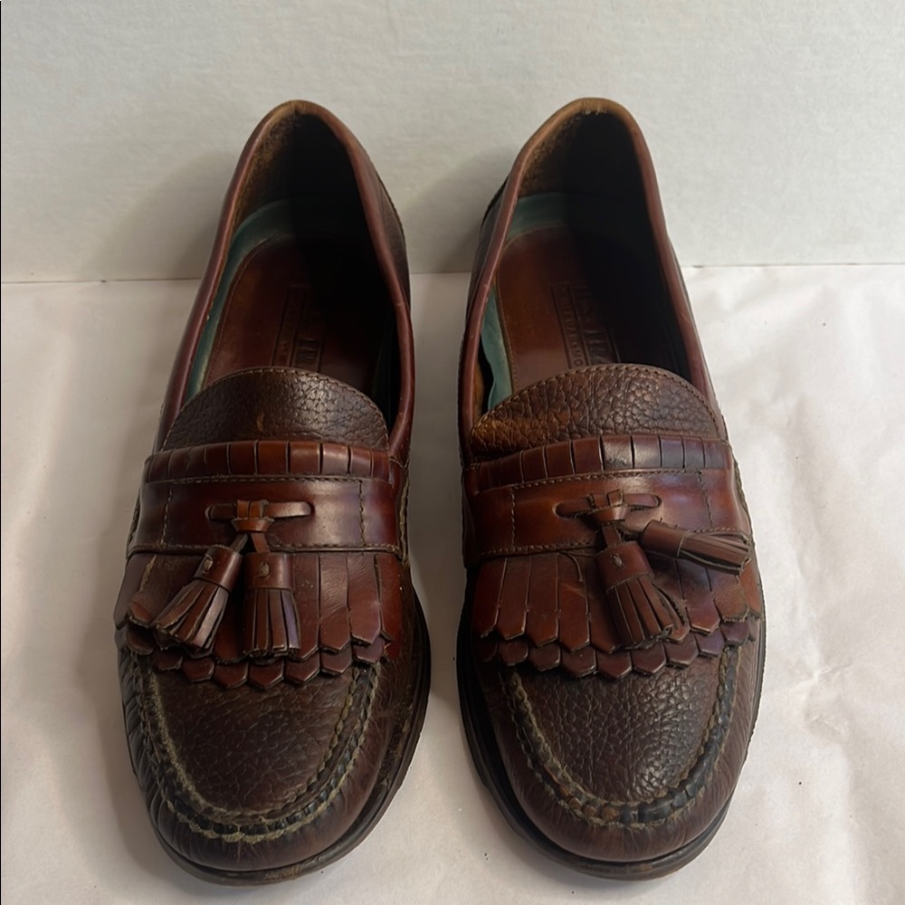 Brown Leather Tassel Loafers with Moccasin Stitching